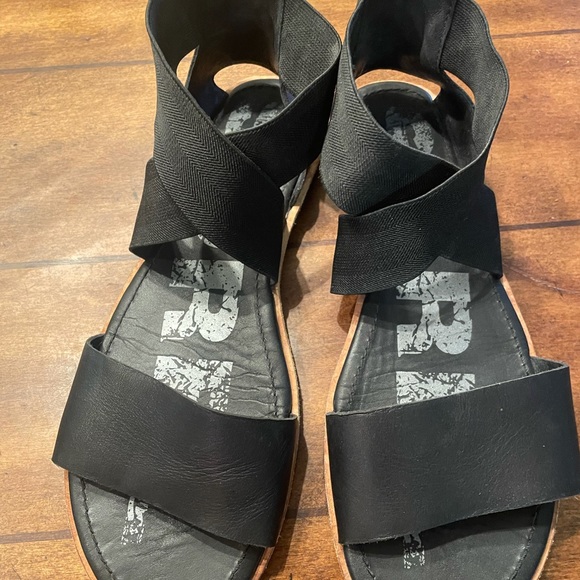 Sorel Ella Sandals - Picture 13 of 14